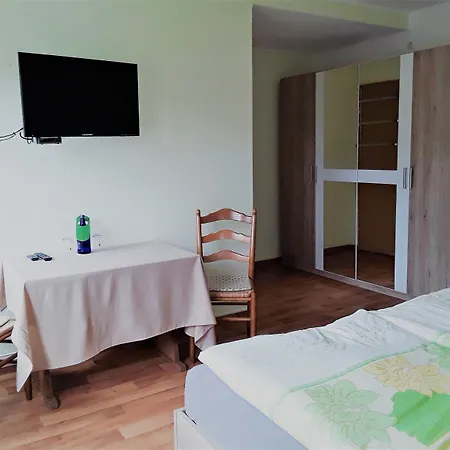 Πανσιόν Lee Zen