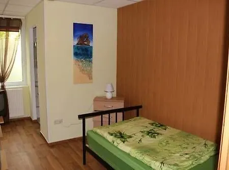 Lee Zen Πανσιόν 3*